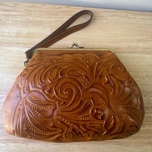 Patricia Nash Savena Kiss Lock Wristlet Burnished Tooled Italian Leather